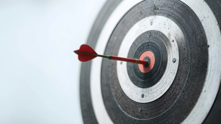 La precisión importa, pero no gobierna.